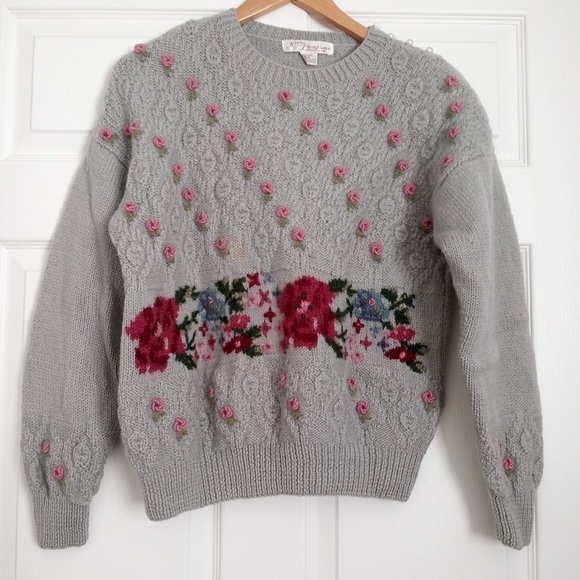 Norm Thompson Sweaters - Norm Thompson vintage wool embroidered chunky knit gray sweater sz Medium